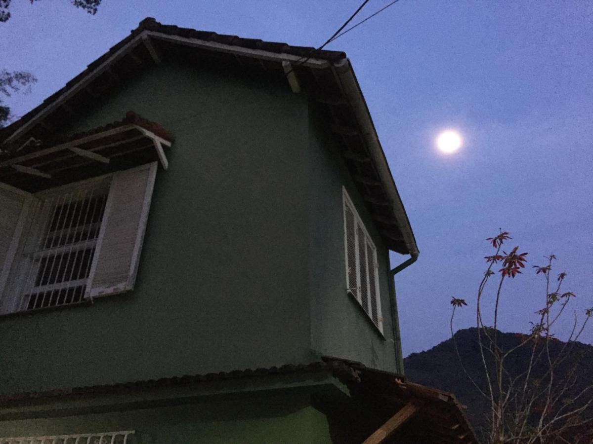Casa Verde Em Petropolis Hotel Bagian luar foto